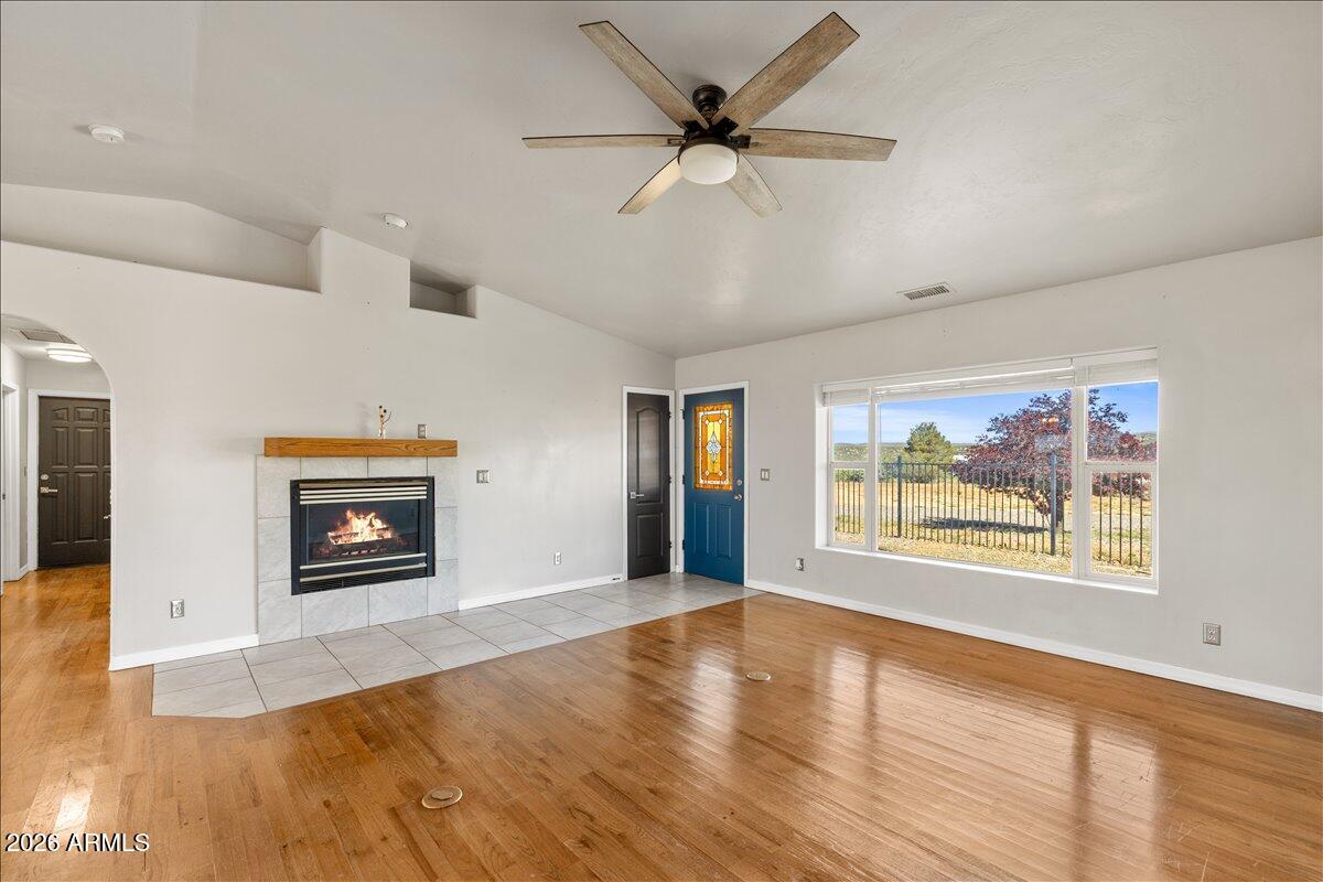 S8 T13N R2E - Residential