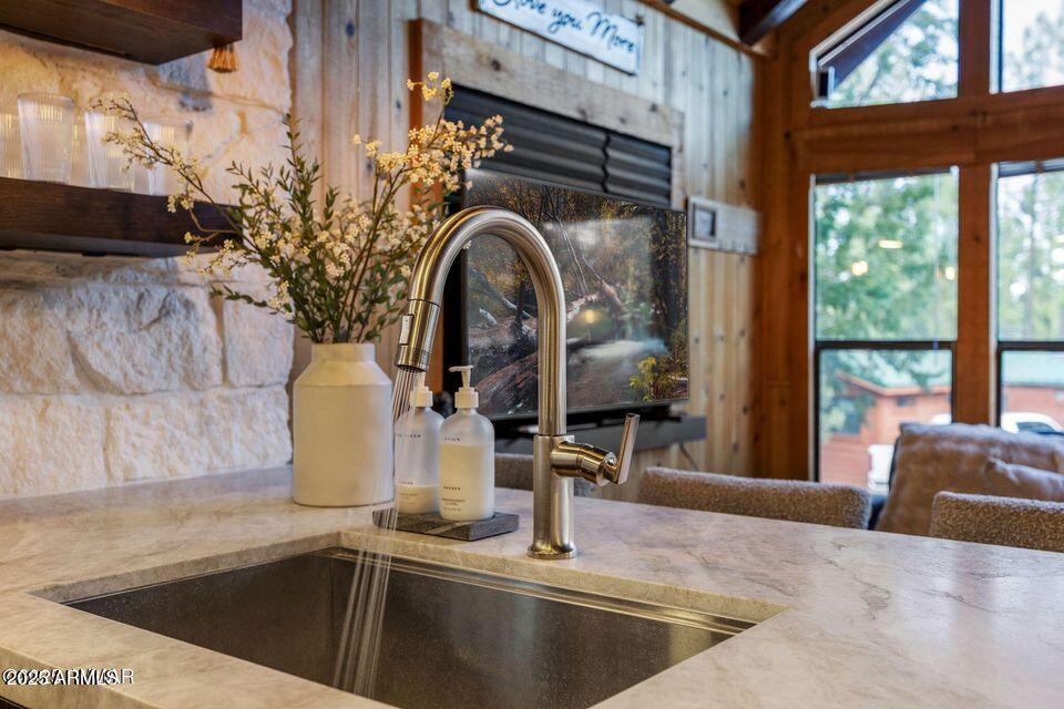 White Mountain Vacation Village - Residential