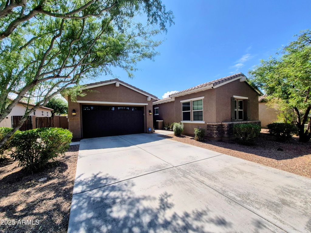 Photo of 17941 W Cassia Way, Goodyear, AZ 85338 (MLS # 6918601)