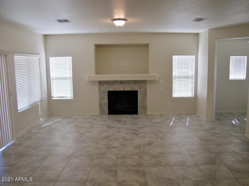 CHAPARRAL VILLAGE NORTH PHASE 6A - Residential Lease