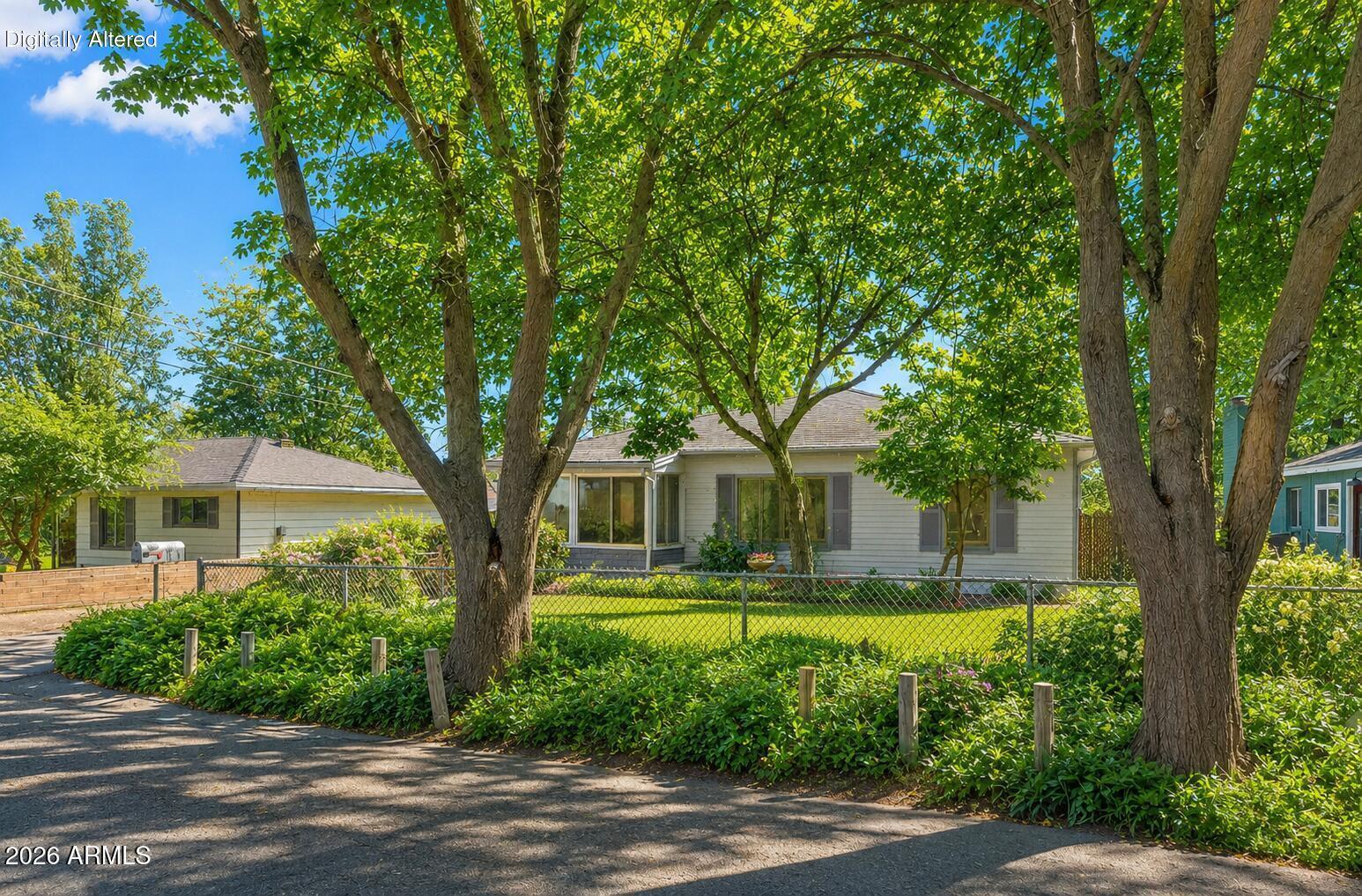 3035 E LEWIS Drive