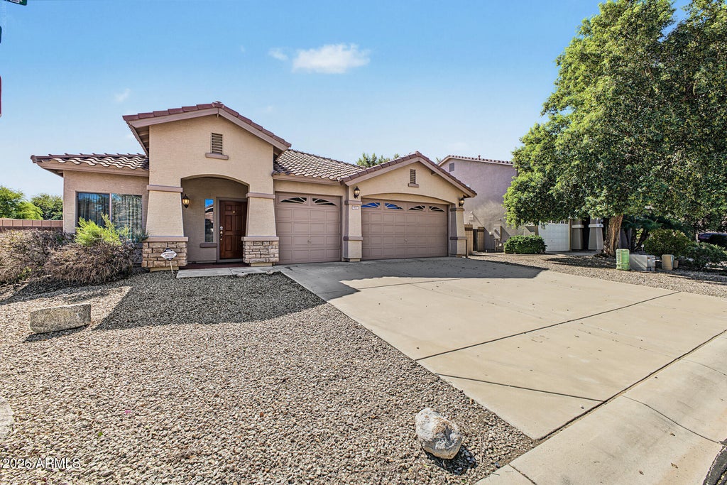 Photo of 977 E Chelsea Drive, San Tan Valley, AZ 85140 (MLS # 7094087)