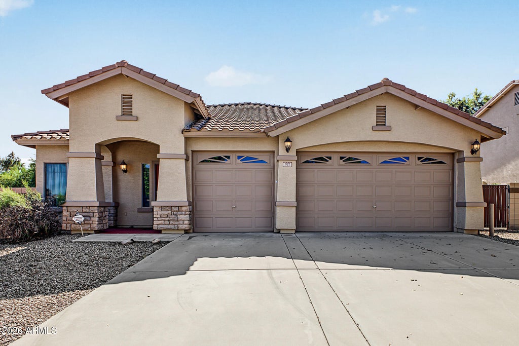 Photo of 977 E Chelsea Drive, San Tan Valley, AZ 85140 (MLS # 7094087)