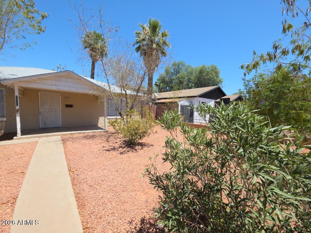 1118 W ROOSEVELT Street # B
