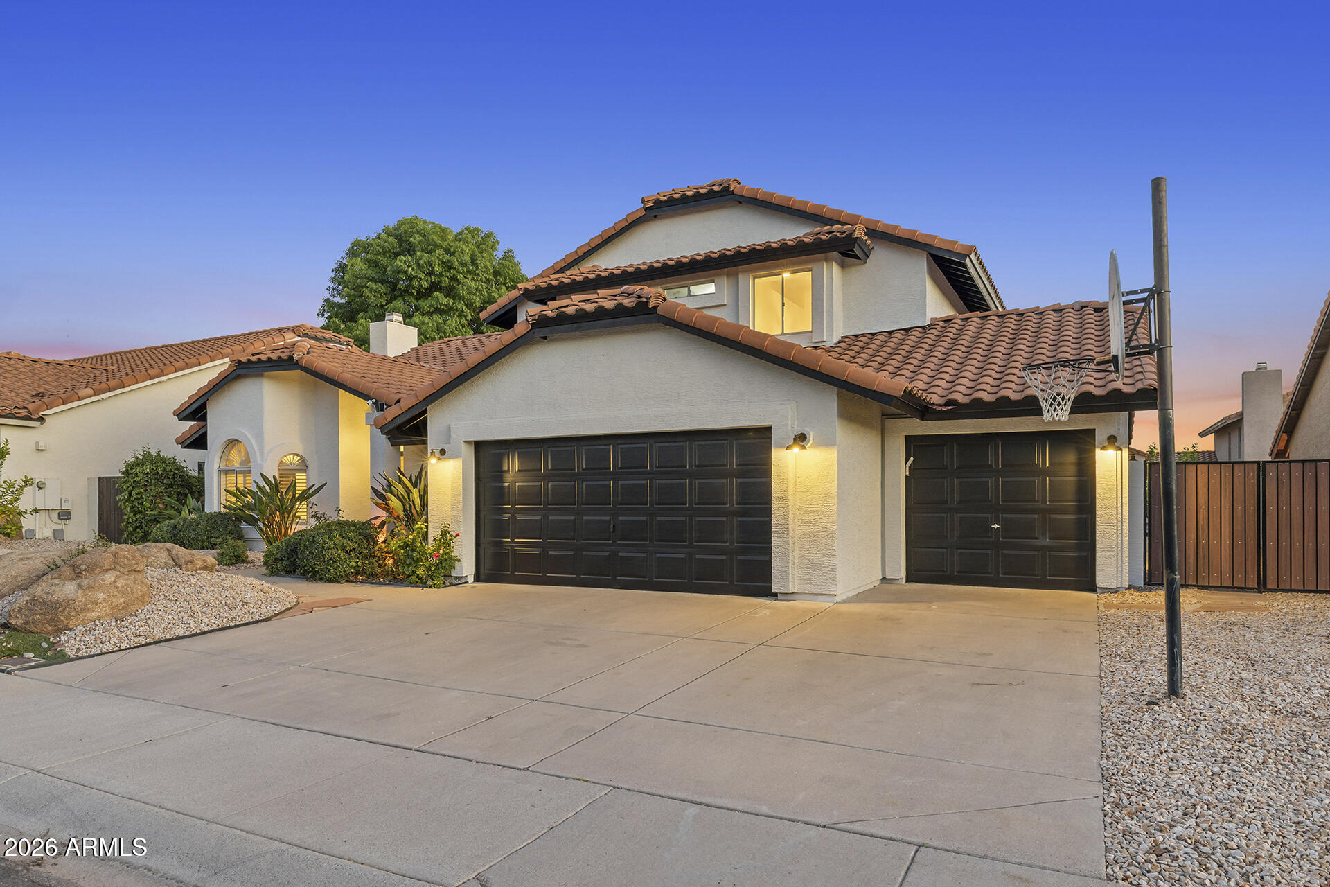 5641 E GRANDVIEW Road