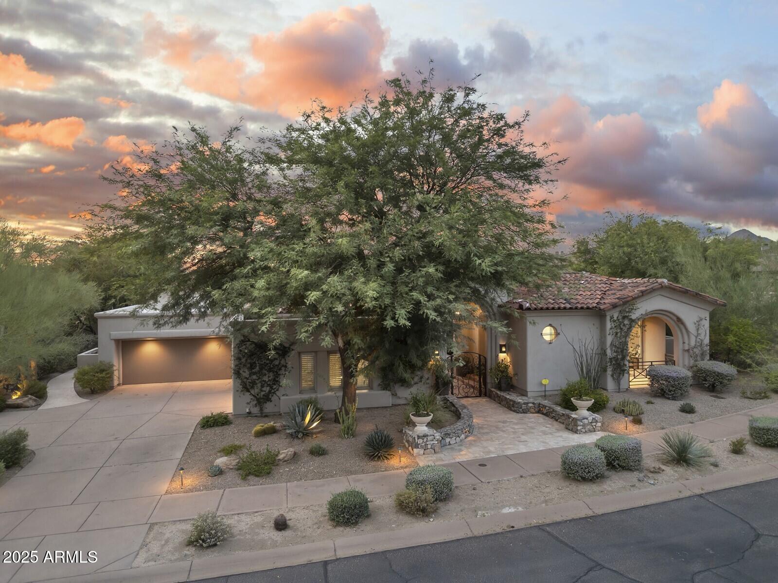 9290 E THOMPSON PEAK Parkway 142