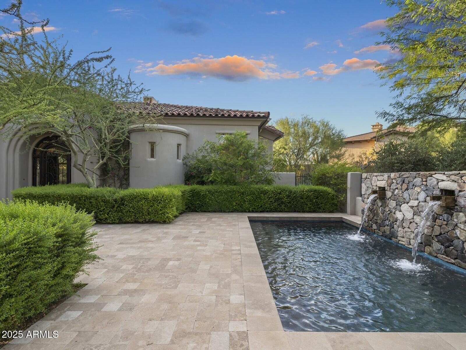 9290 E THOMPSON PEAK Parkway 142