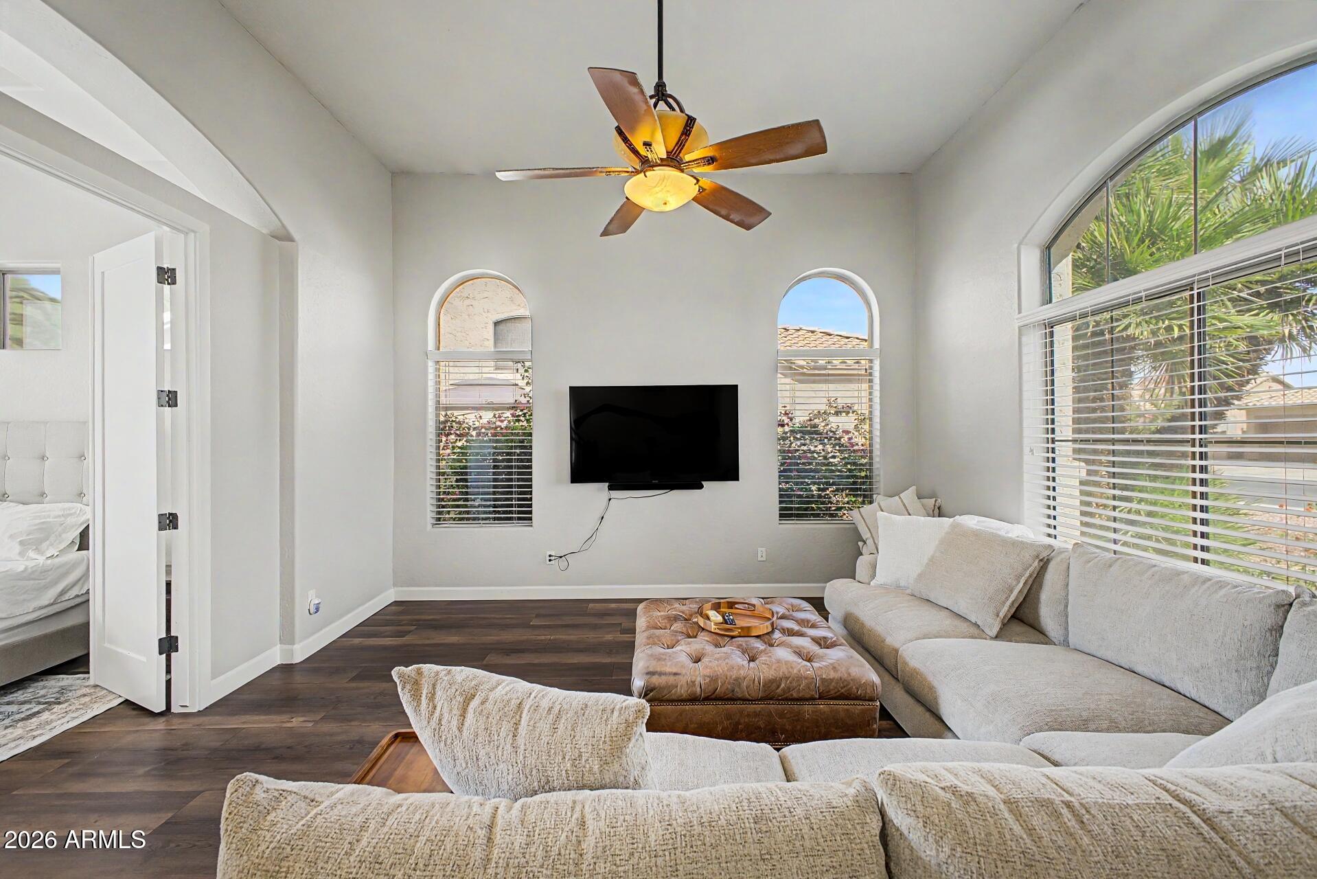 SONOMA RANCH - Residential