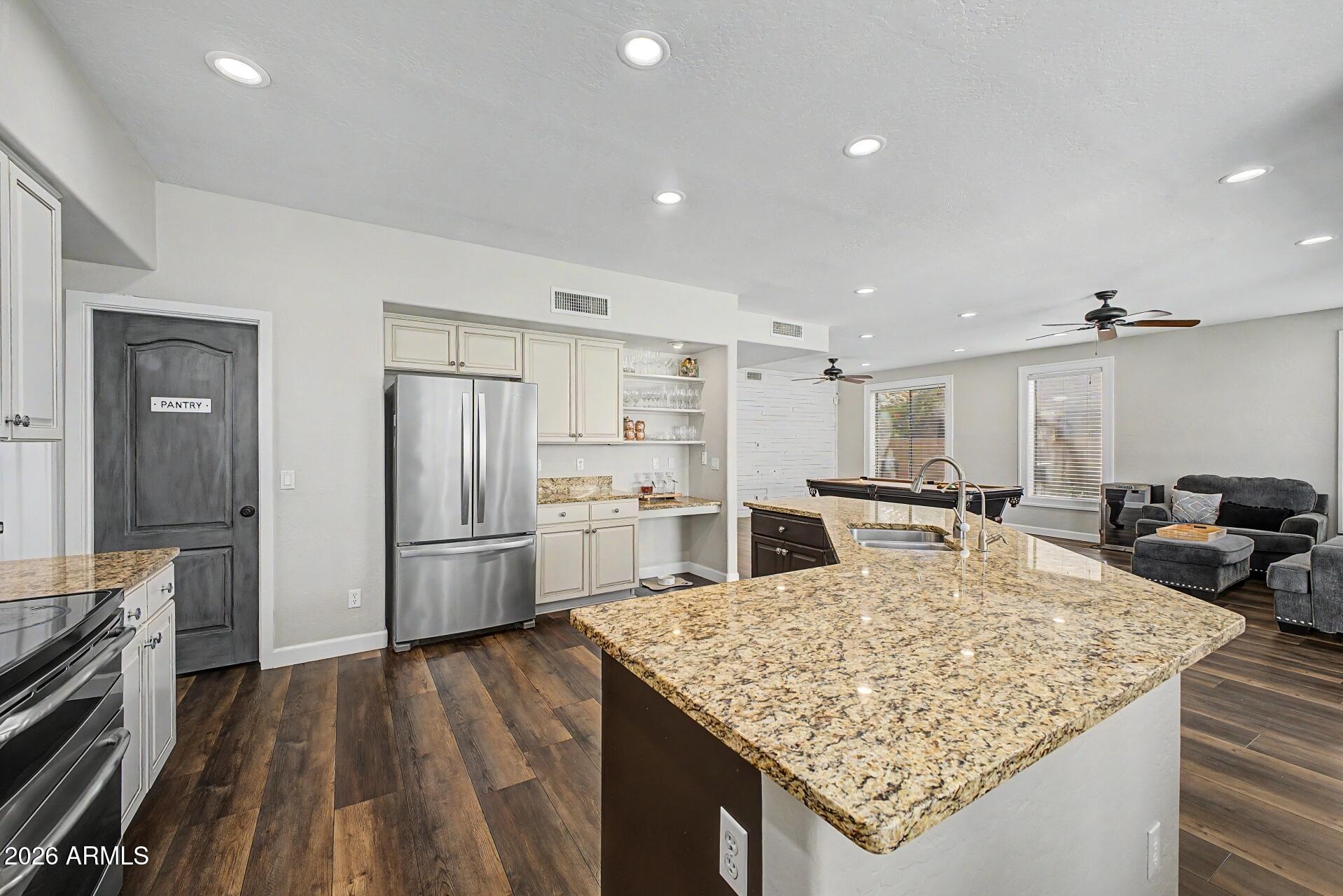 SONOMA RANCH - Residential