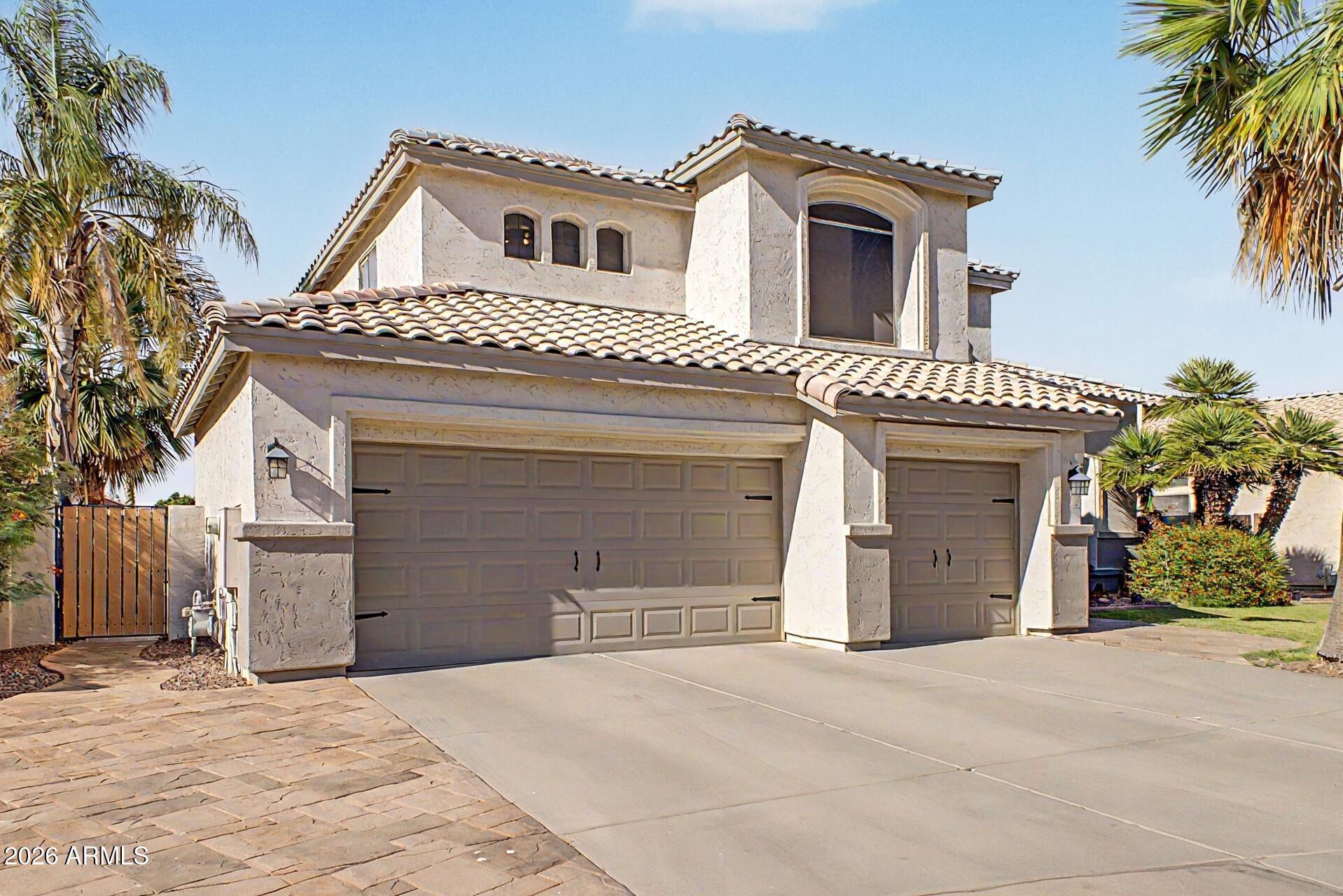 1694 E CAMPBELL Avenue