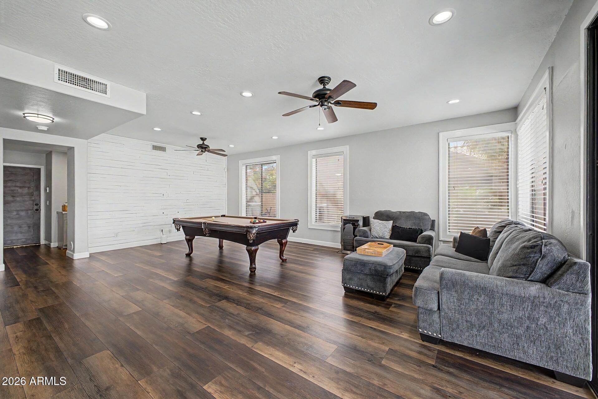 SONOMA RANCH - Residential