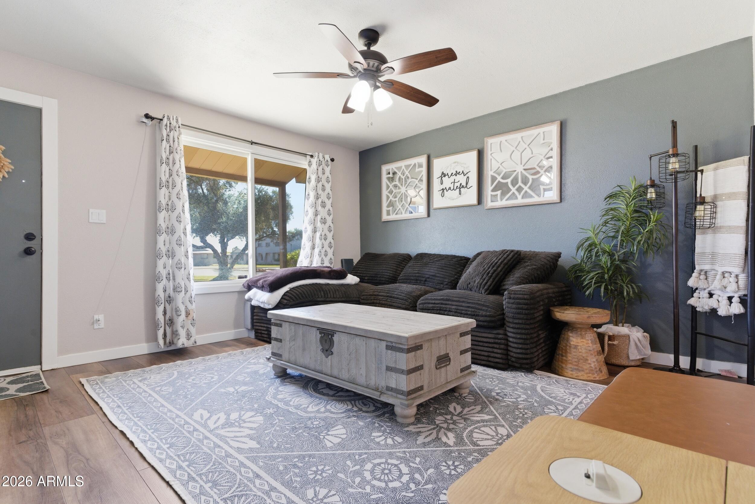 225 N STANDAGE Street 13