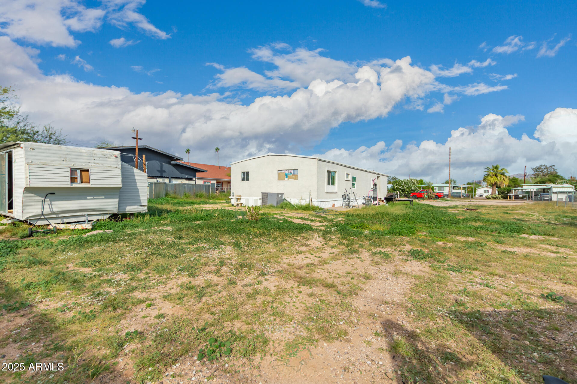 10313 E ILLINI Street