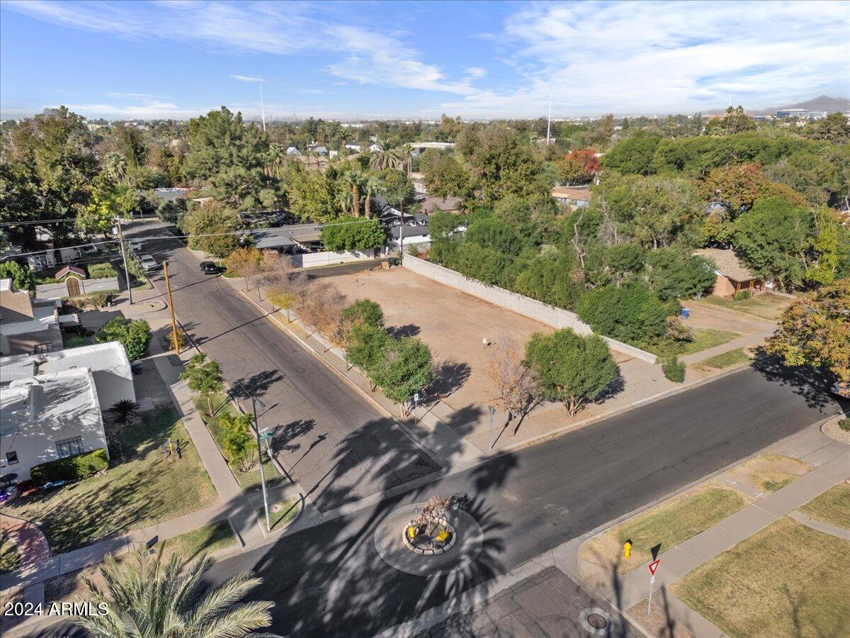 PARK TRACT - Land