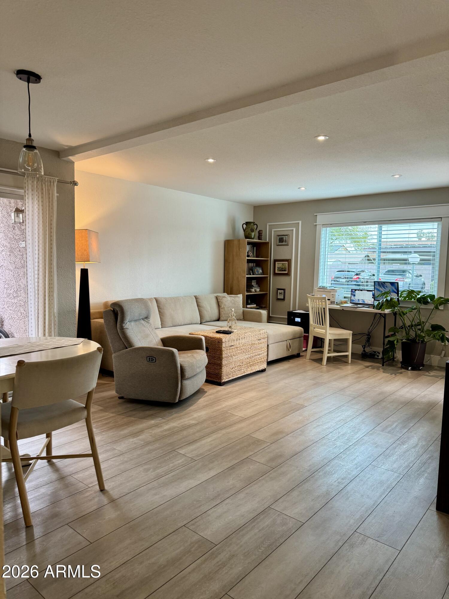 623 W GUADALUPE Road 148