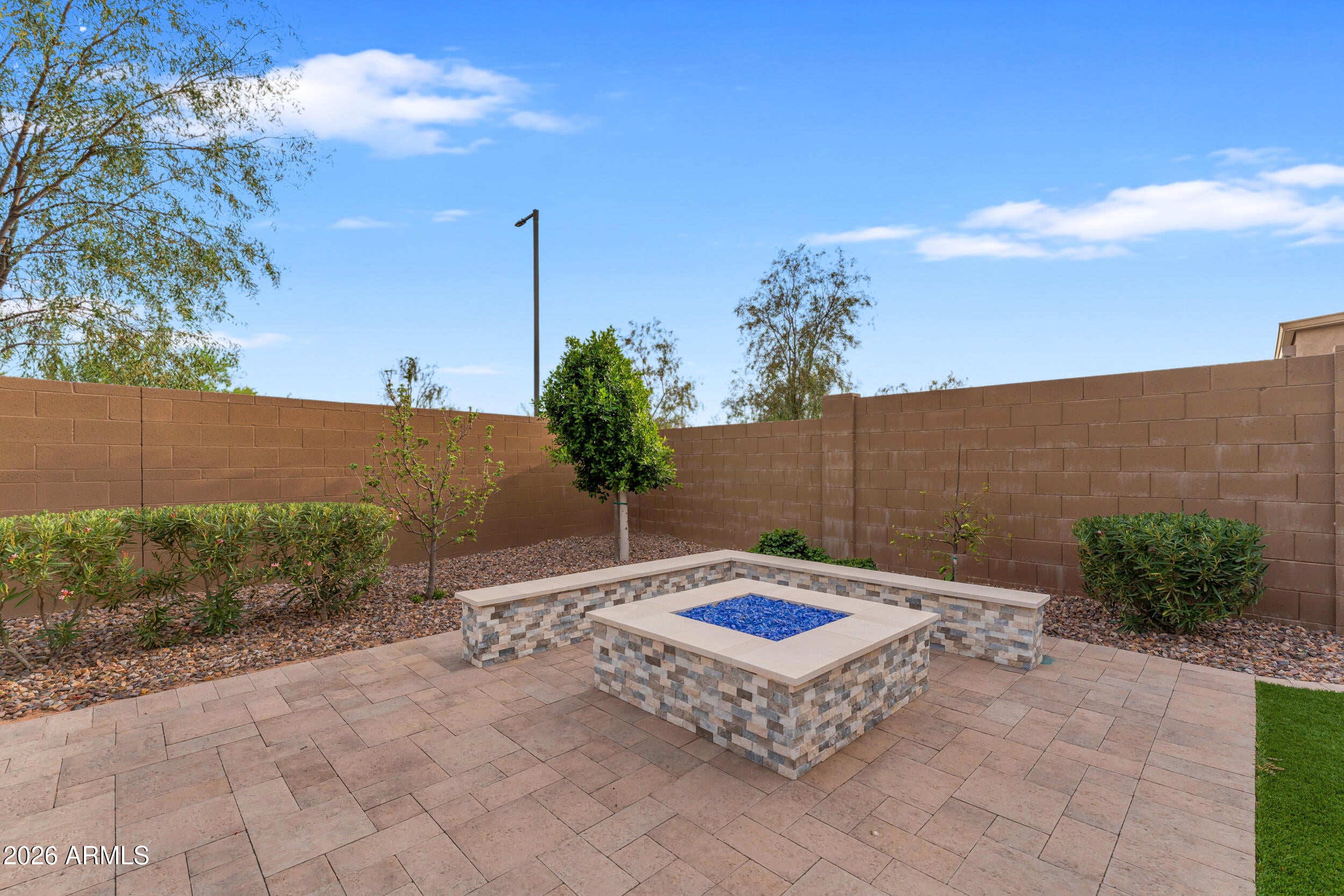 7369 W CACTUS WREN Way