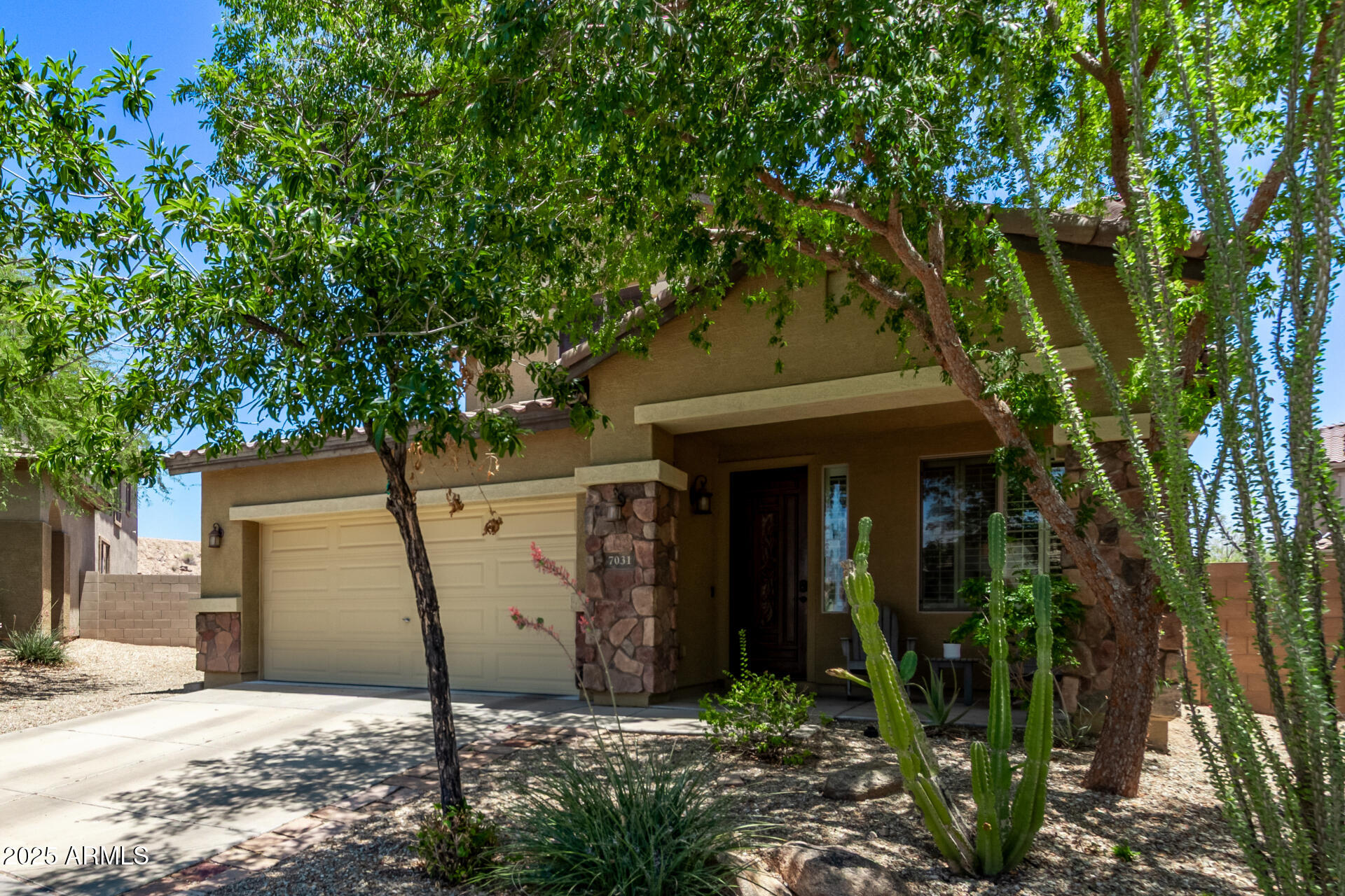7031 W LONE TREE Trail