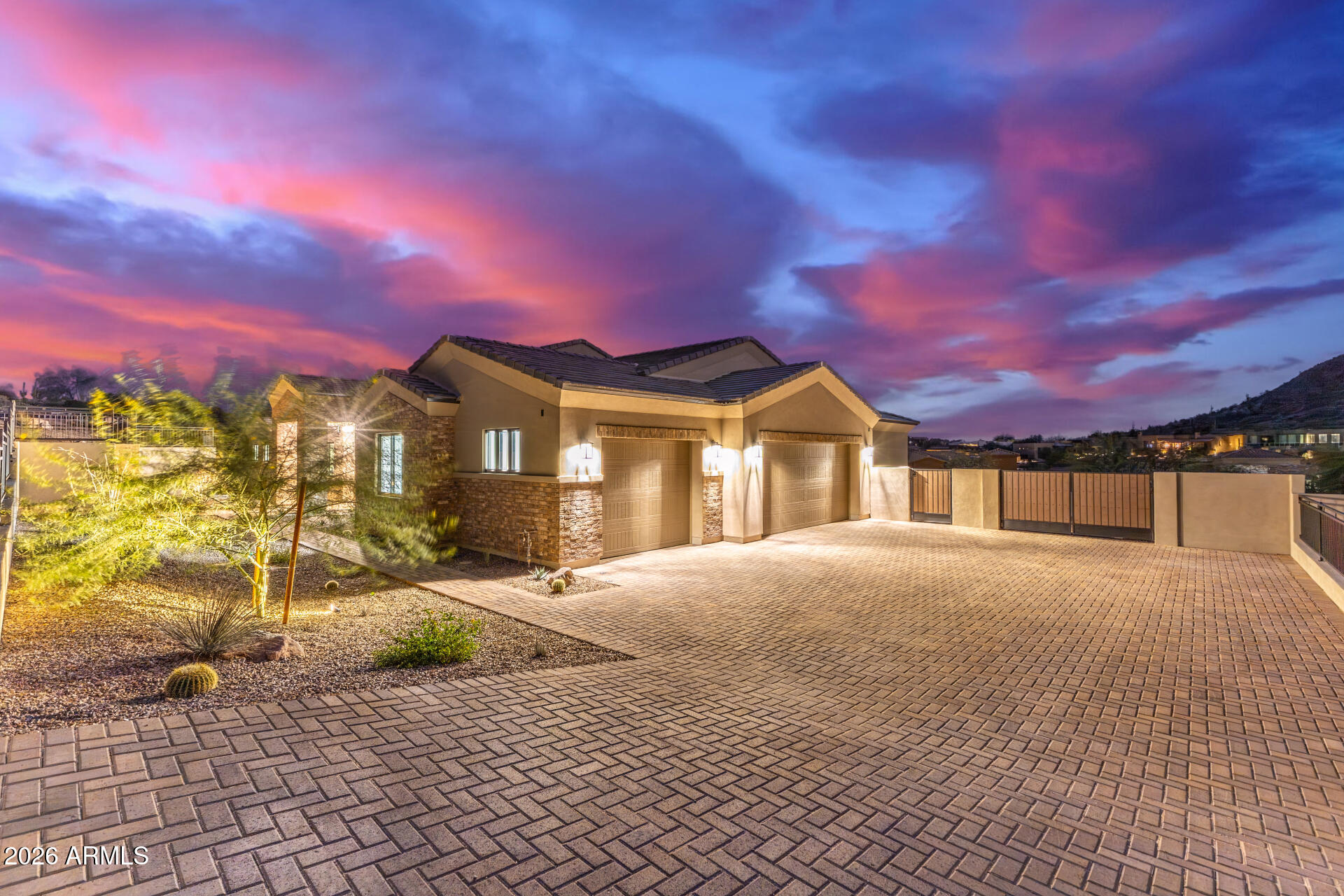 QUAIL CANYON AT THE SUPERSTITIONS - Residential