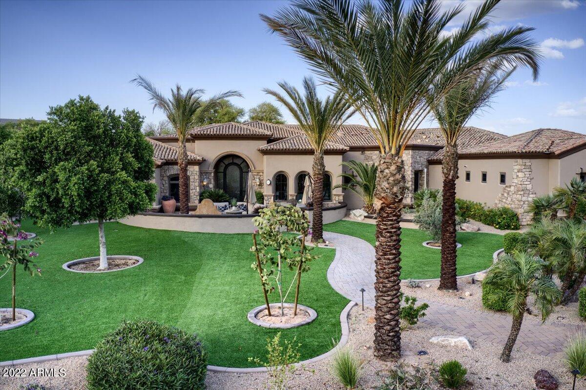 VISTA ESTANCIA - Residential
