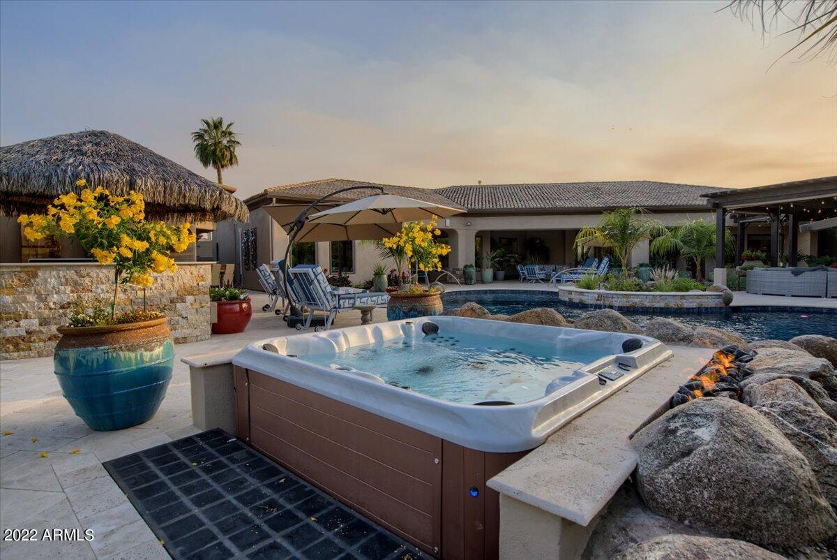 VISTA ESTANCIA - Residential