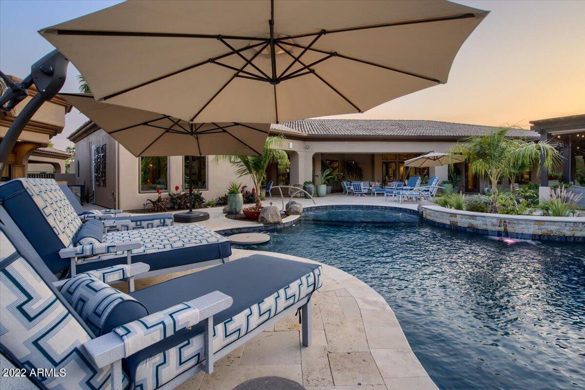 VISTA ESTANCIA - Residential
