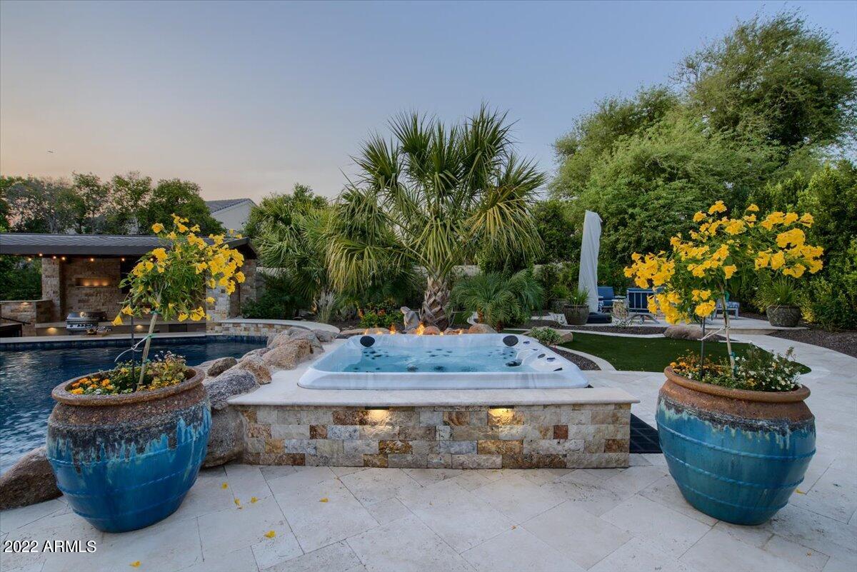 VISTA ESTANCIA - Residential