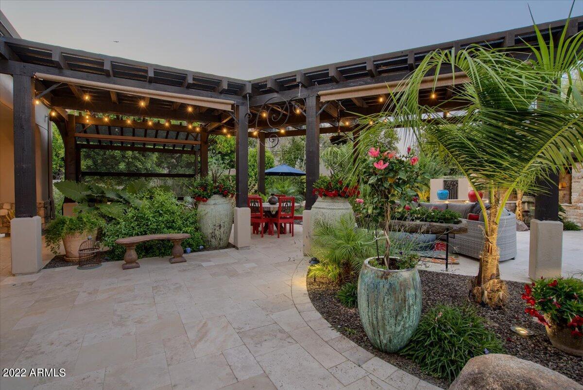 VISTA ESTANCIA - Residential