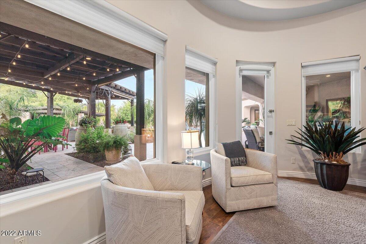 VISTA ESTANCIA - Residential