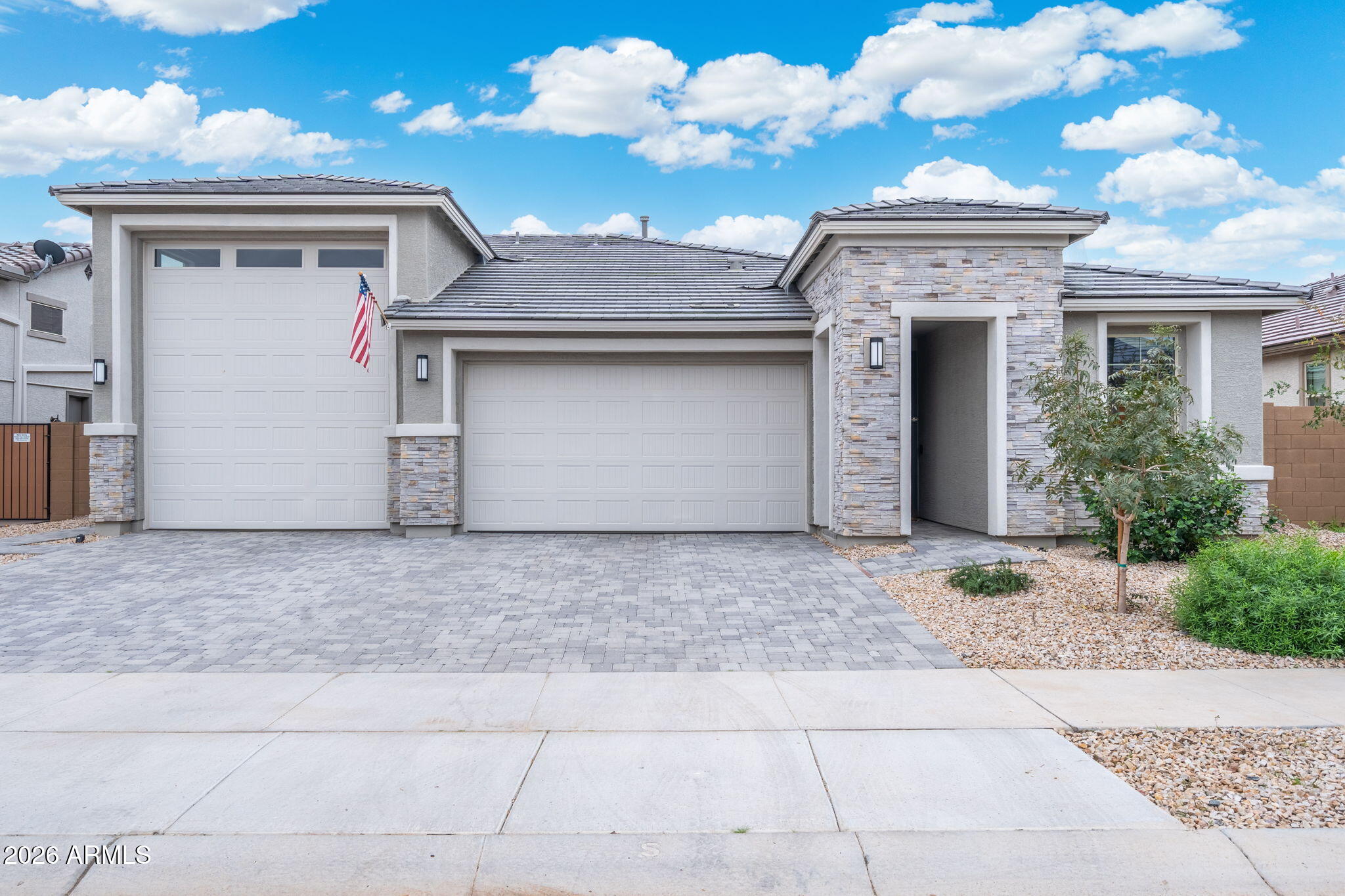 18585 W EL CORTEZ Place