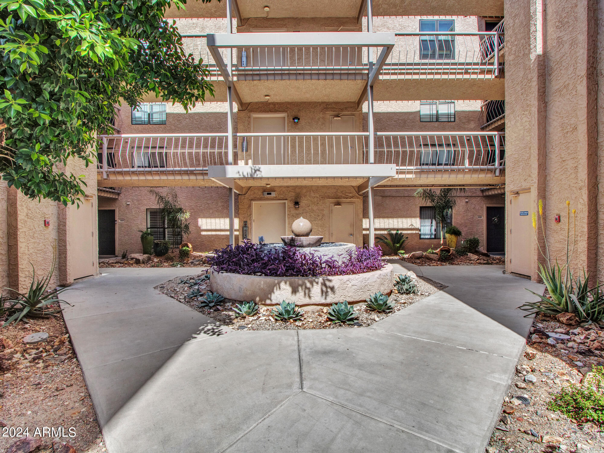 Phoenix, Arizona 85016, United States, 2 Bedrooms Bedrooms, ,2 BathroomsBathrooms,Residential,Active,44983