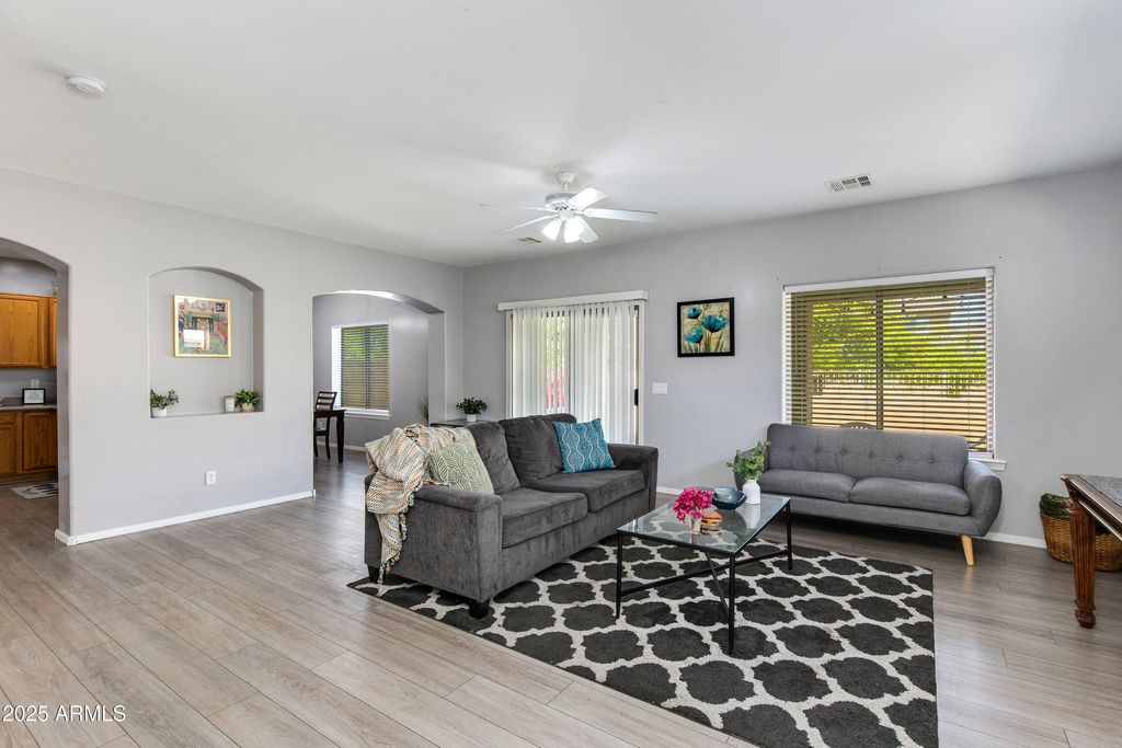 Photo of 6626 W Laurel Avenue, Glendale, AZ 85304 (MLS # 6991680)