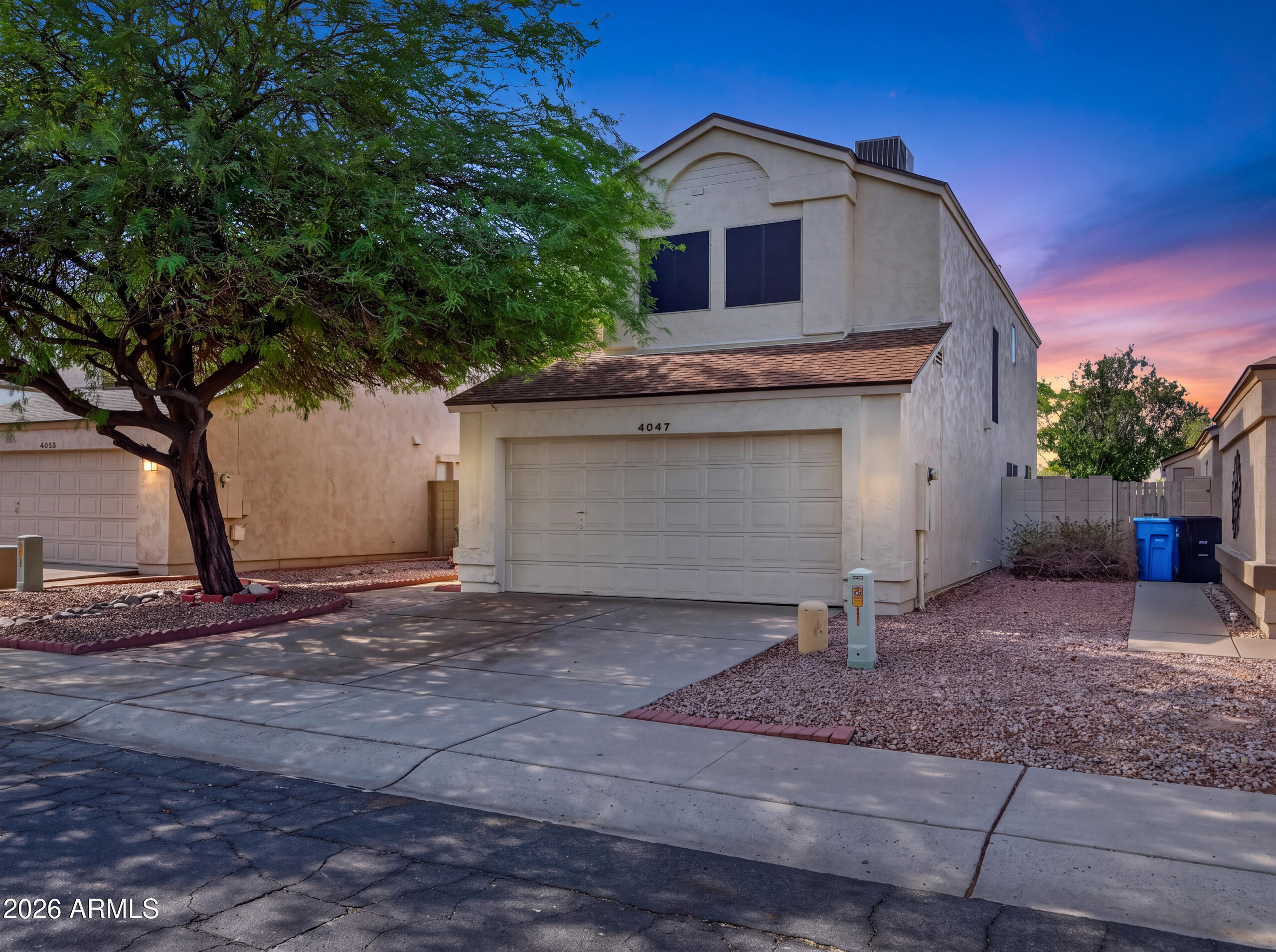 4047 W WHISPERING WIND Drive