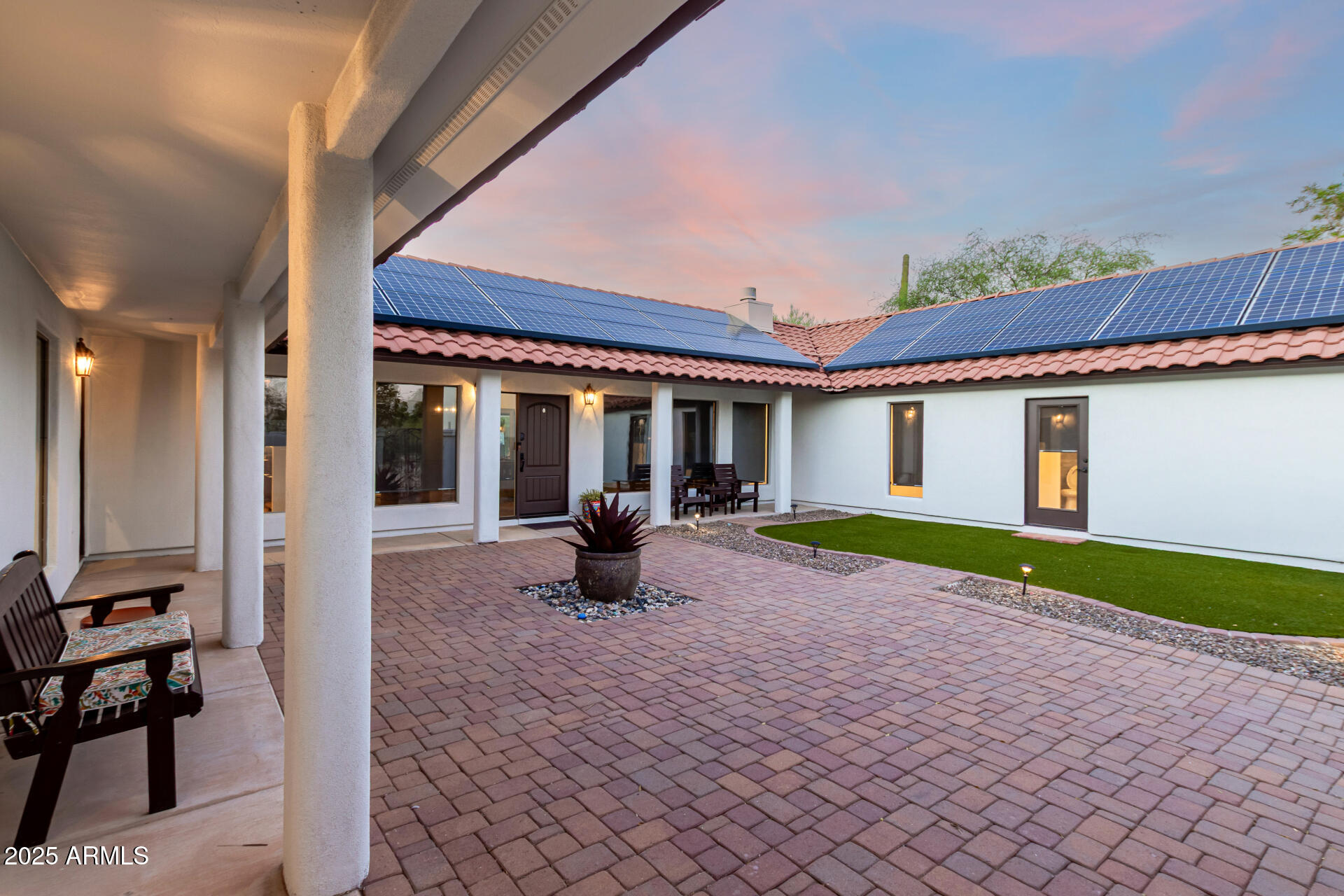 6632 E CALLE DE LAS ESTRELLAS Road