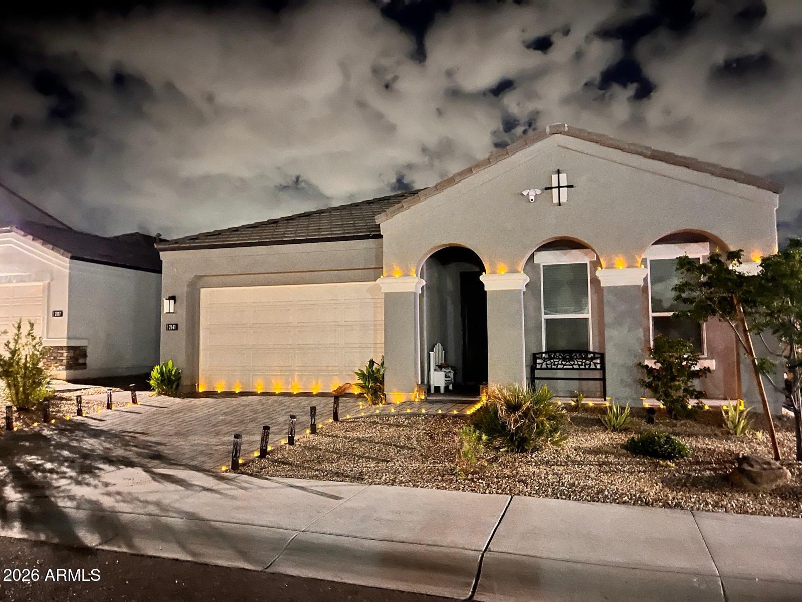 2141 E ALAMEDA Road