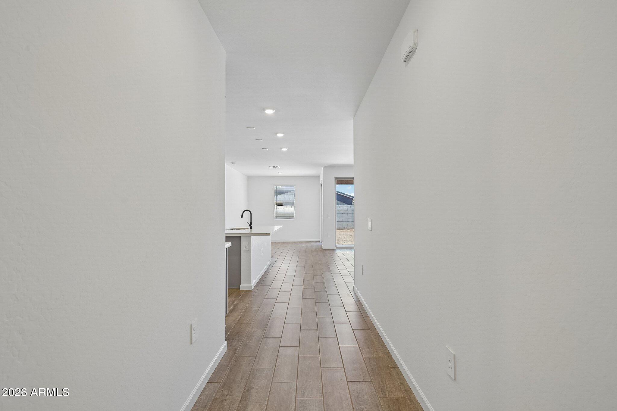 46916 W RESEDA Lane