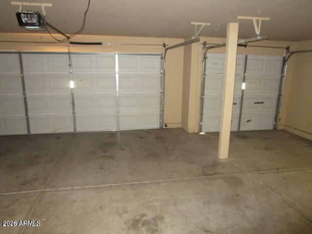 16044 W ADAMS Street