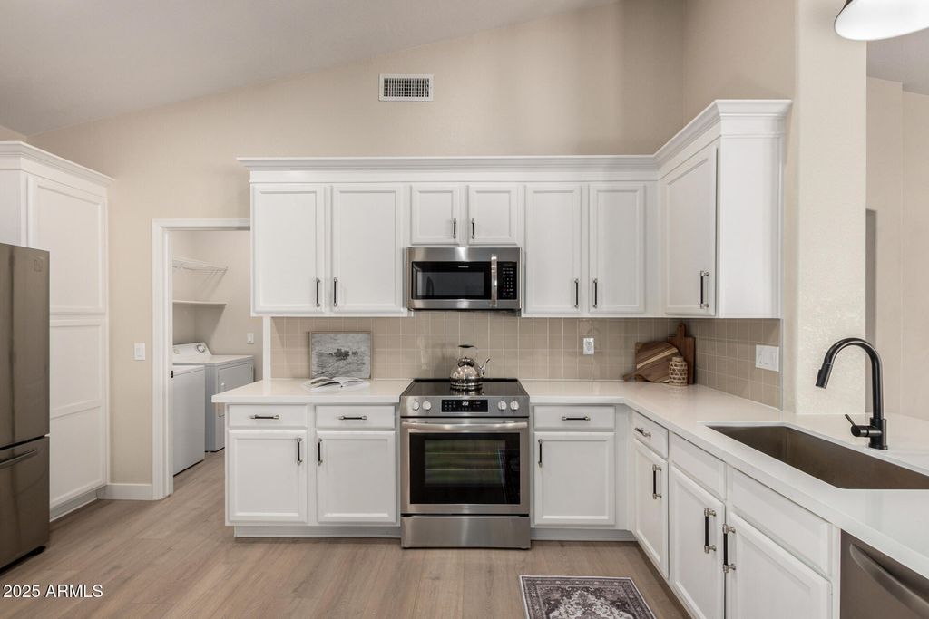 Photo of 863 E Kyle Court, Gilbert, AZ 85296 (MLS # 6925377)
