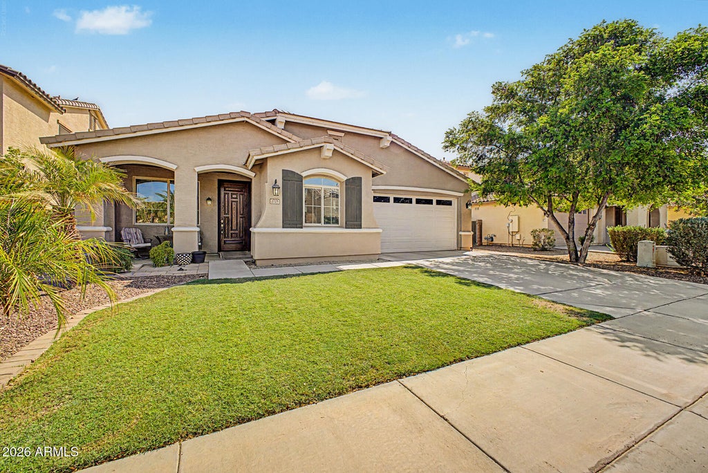 Photo of 2725 E Narrowleaf Drive, Gilbert, AZ 85298 (MLS # 7074869)