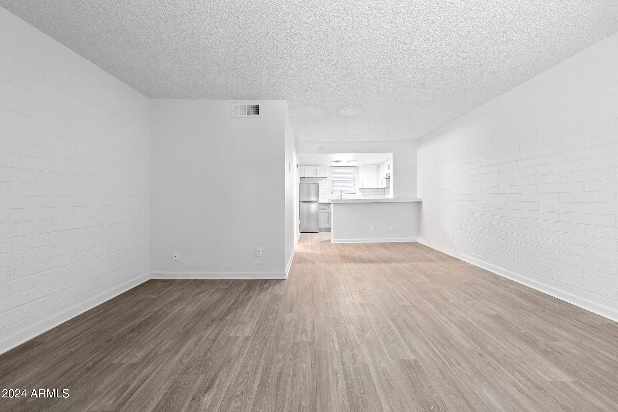 1601 W CAMELBACK Road E10AE