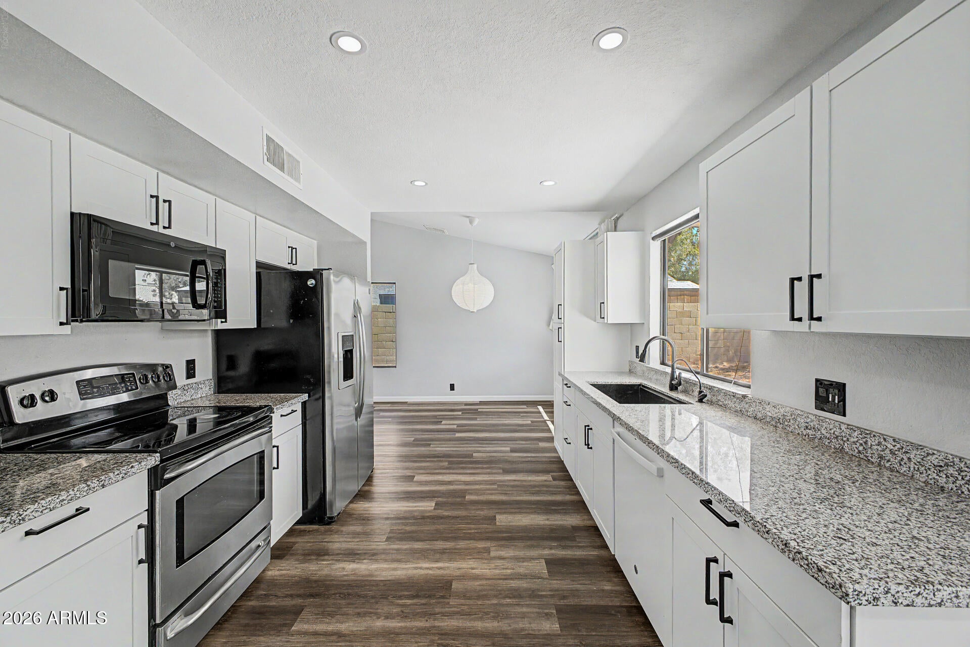 4009 W MISTY WILLOW Lane