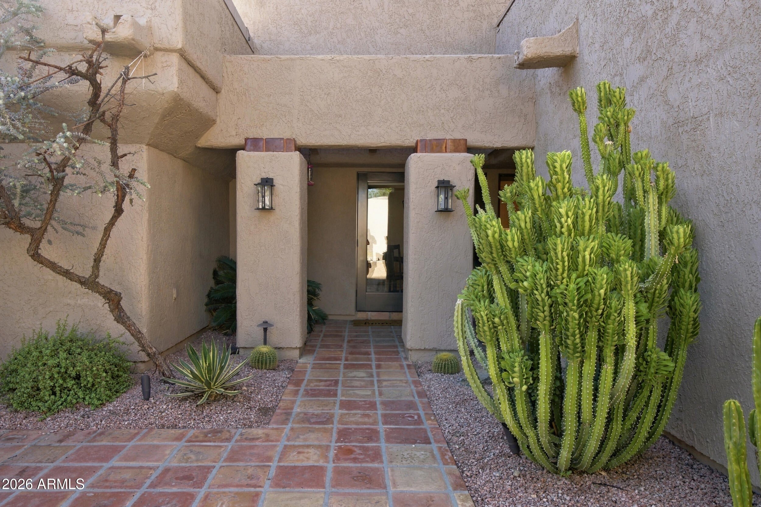 2626 E ARIZONA BILTMORE Circle 18