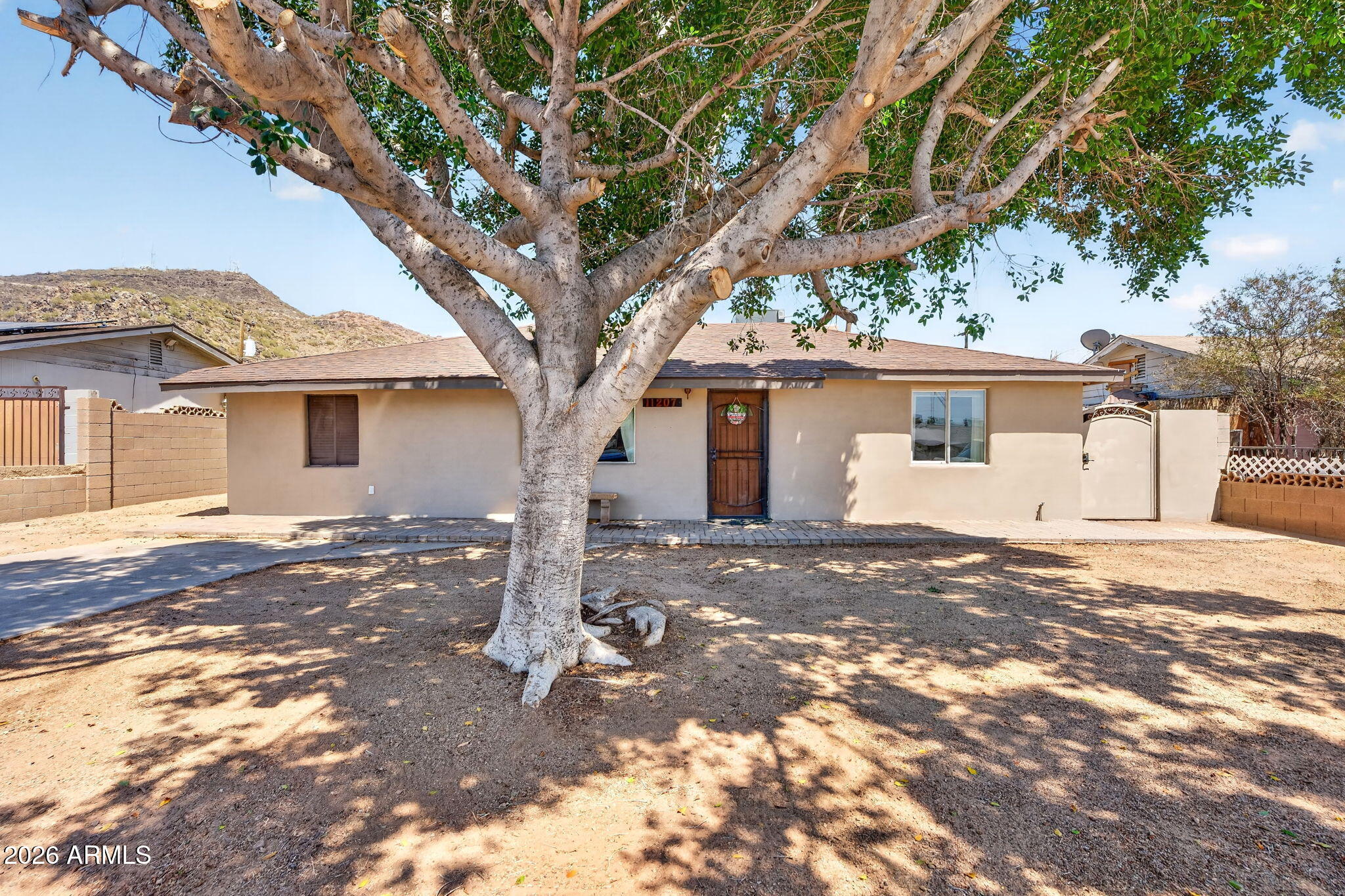 11207 N 17TH Drive