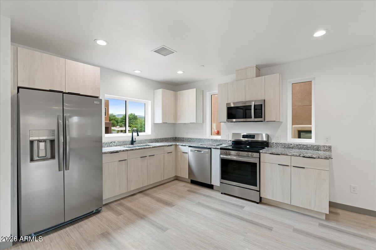 10 Navajo Drive 23B