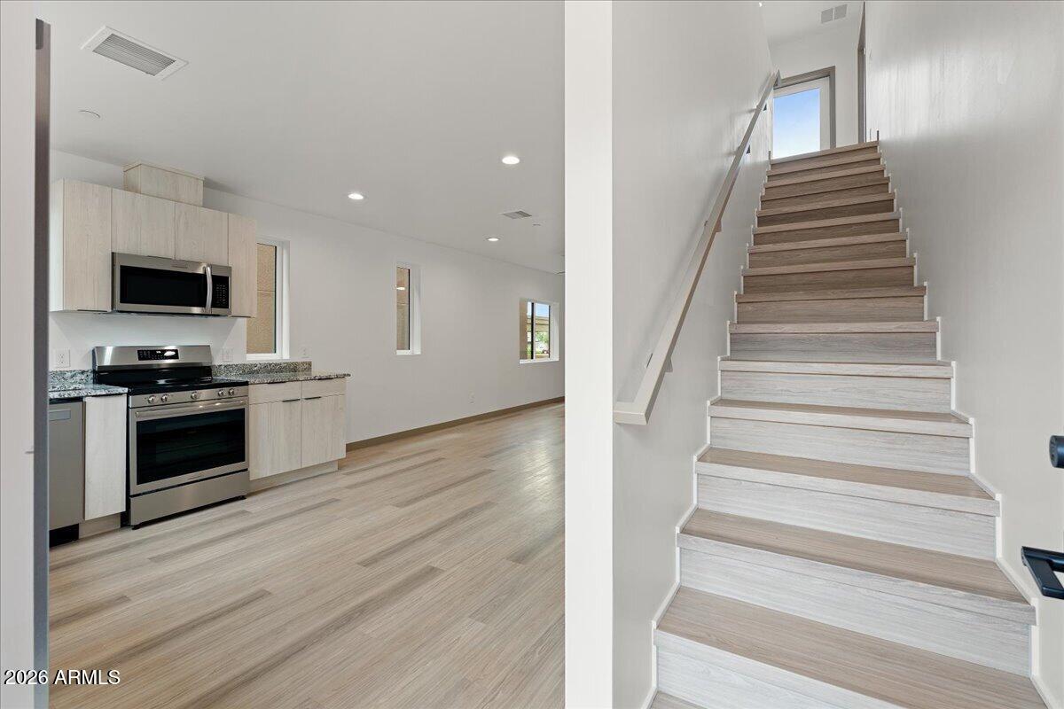 10 Navajo Drive 23B