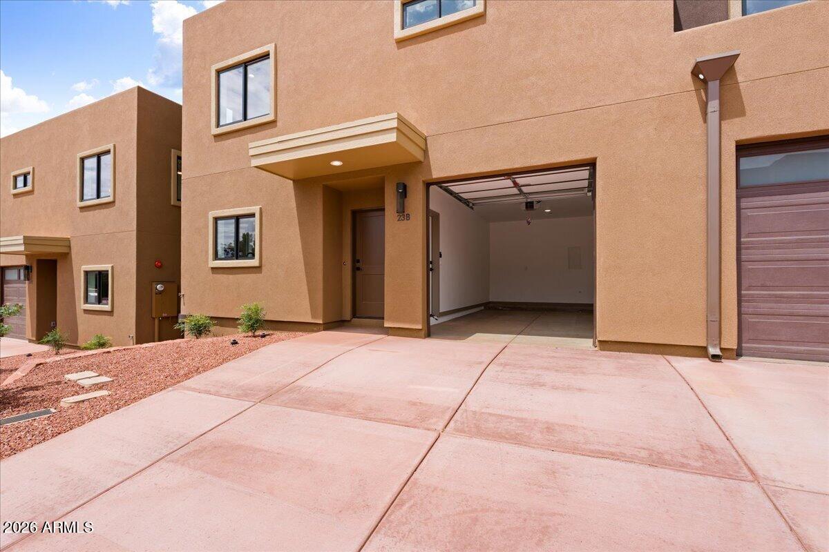 10 Navajo Drive 23B