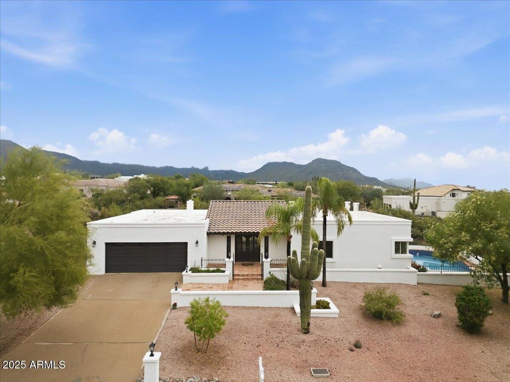 Photo of 9437 E Calle De Valle Drive, Scottsdale, AZ 85255 (MLS # 7024817)