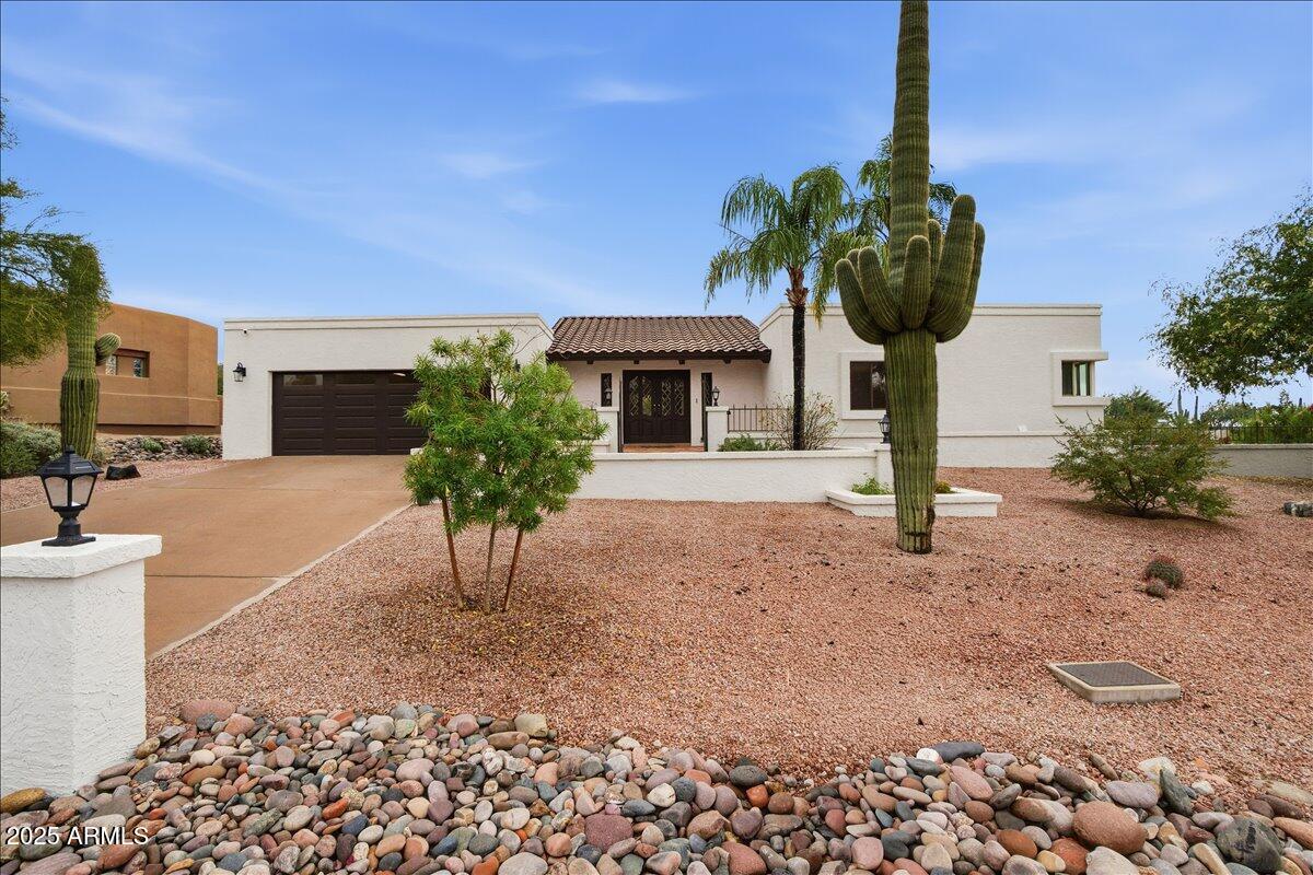 9437 E CALLE DE VALLE Drive