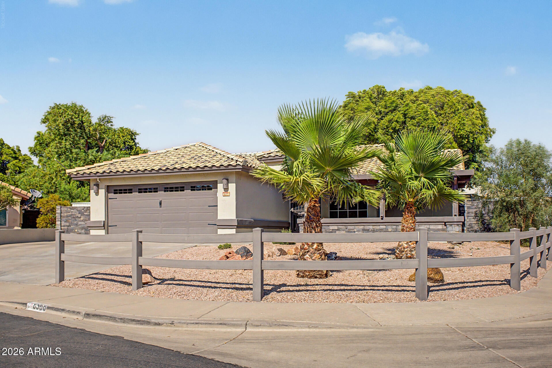Properties 2 6566 E RUSSELL Street