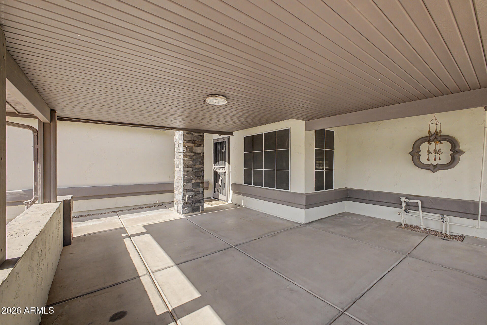 Properties 4 6566 E RUSSELL Street