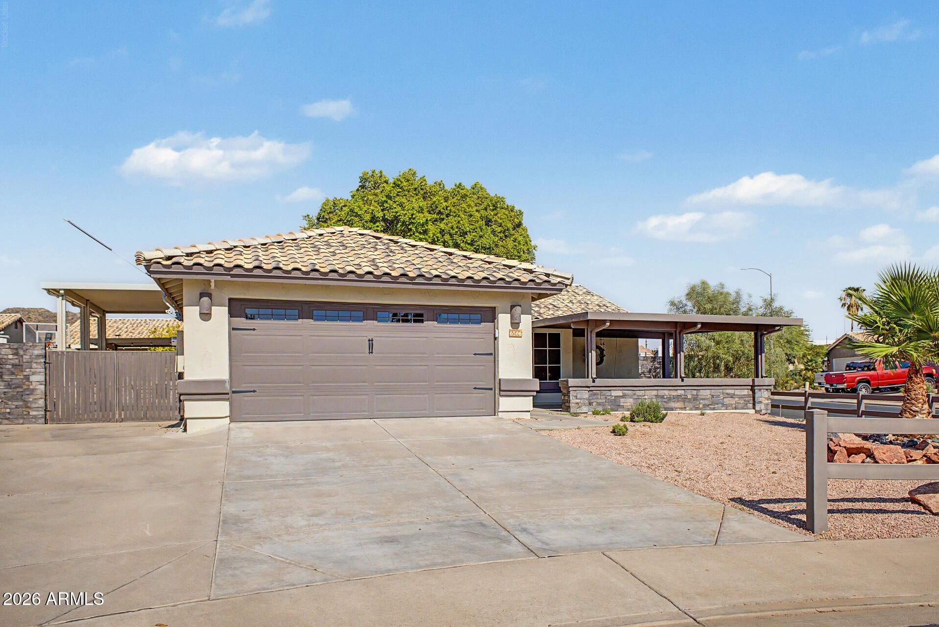 Properties 1 6566 E RUSSELL Street